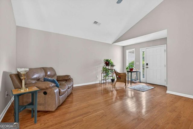 16 Lila Way, Cartersville, GA 30120