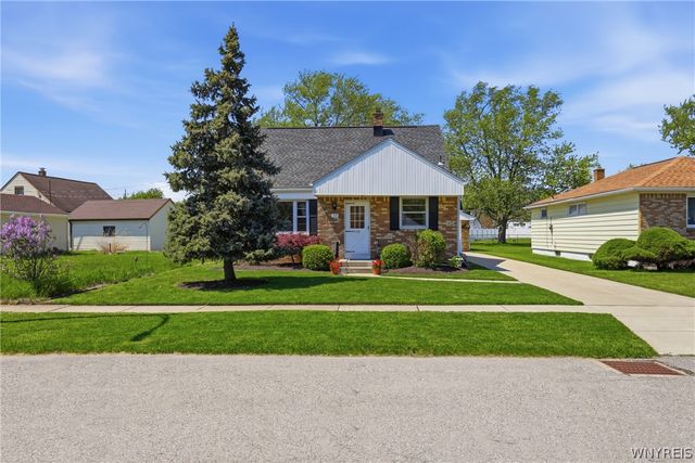 115 Cathedral Lane, Cheektowaga, NY 14225