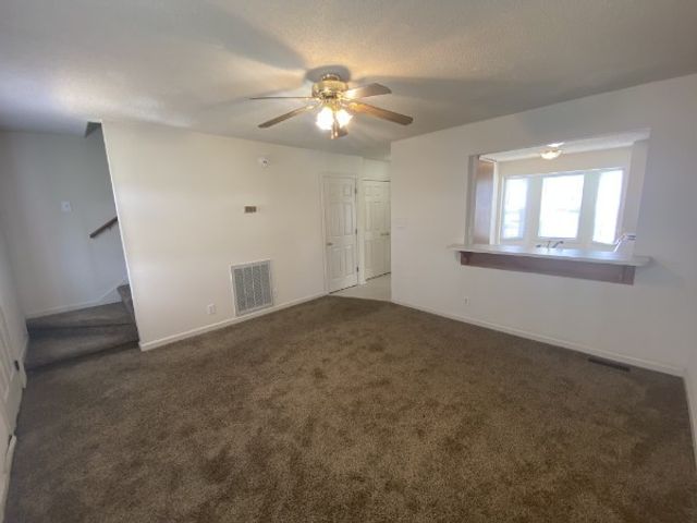 233 Tree Line Dr, Oak Grove, KY 42262