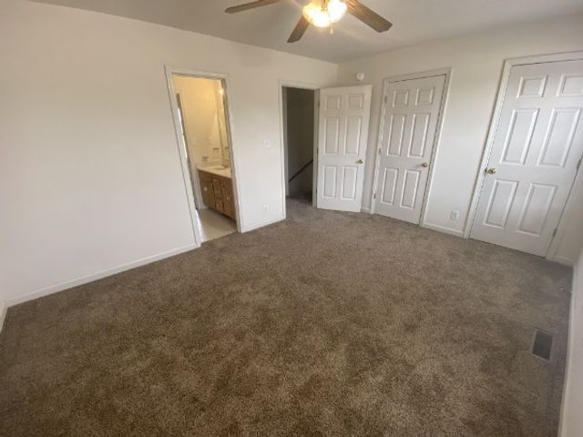 233 Tree Line Dr, Oak Grove, KY 42262