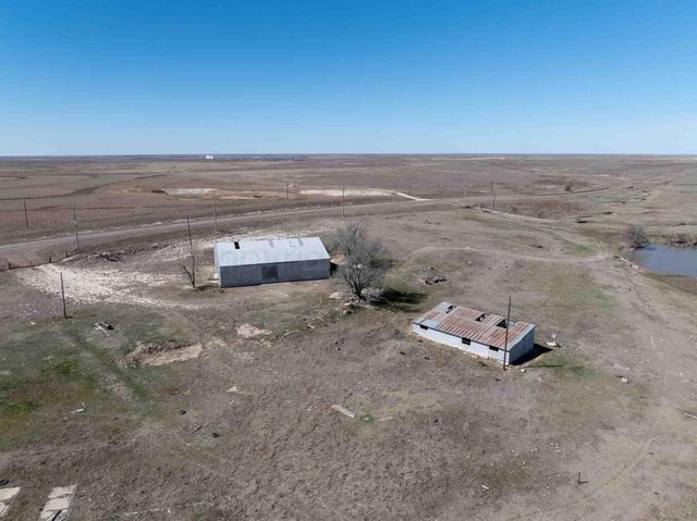 Bourquin Cattle 813 Ac, Follett, TX 79034