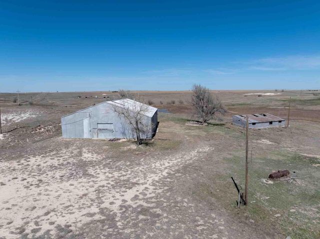 Bourquin Cattle 813 Ac, Follett, TX 79034