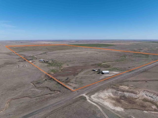 Bourquin Cattle 813 Ac, Follett, TX 79034