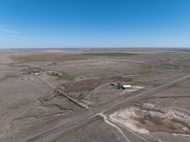 Bourquin Cattle 813 Ac, Follett, TX 79034