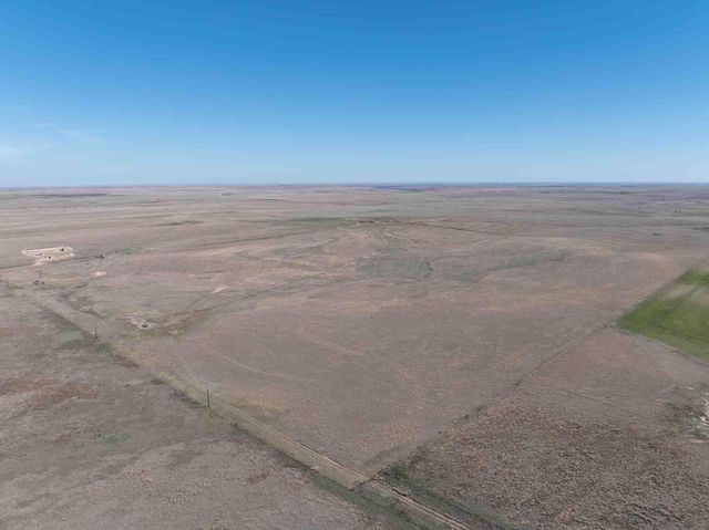 Bourquin Cattle 813 Ac, Follett, TX 79034