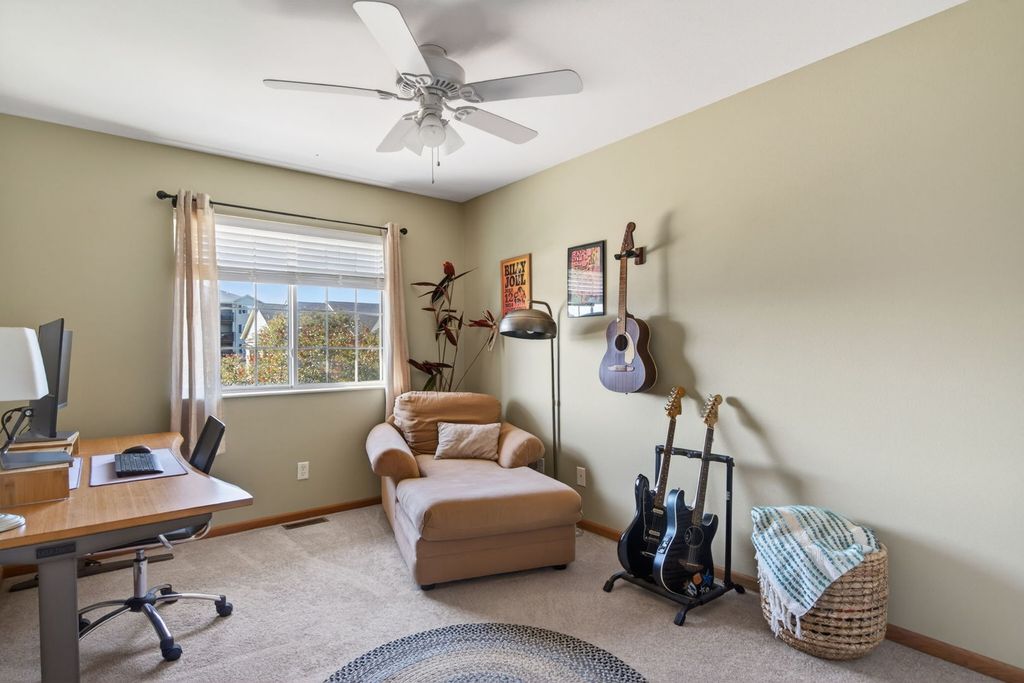 Image 16 of property listing at 1636 E Lomar Street, Eldridge, IA 52748