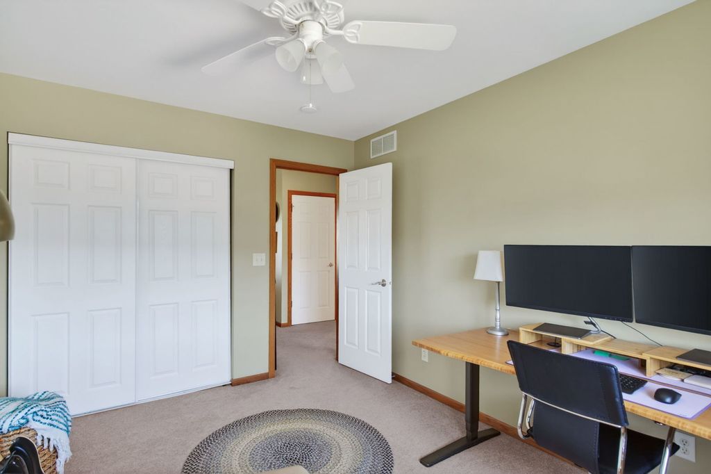 Image 17 of property listing at 1636 E Lomar Street, Eldridge, IA 52748