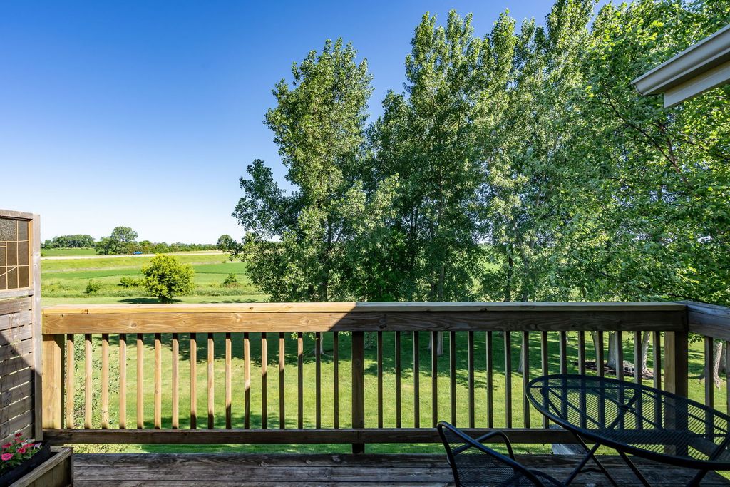 Image 25 of property listing at 1636 E Lomar Street, Eldridge, IA 52748
