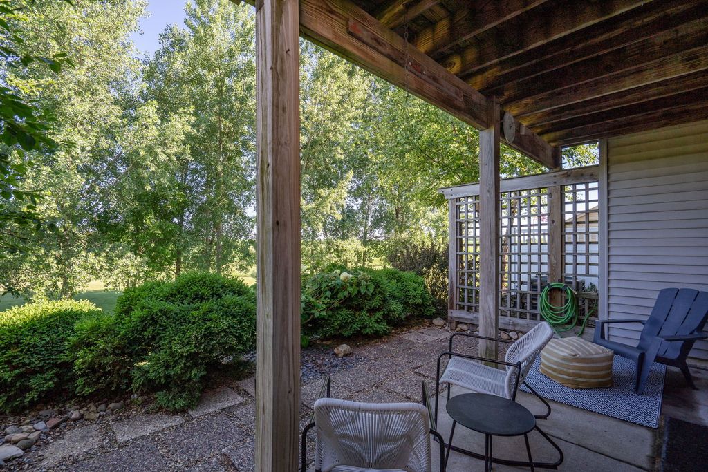 Image 31 of property listing at 1636 E Lomar Street, Eldridge, IA 52748