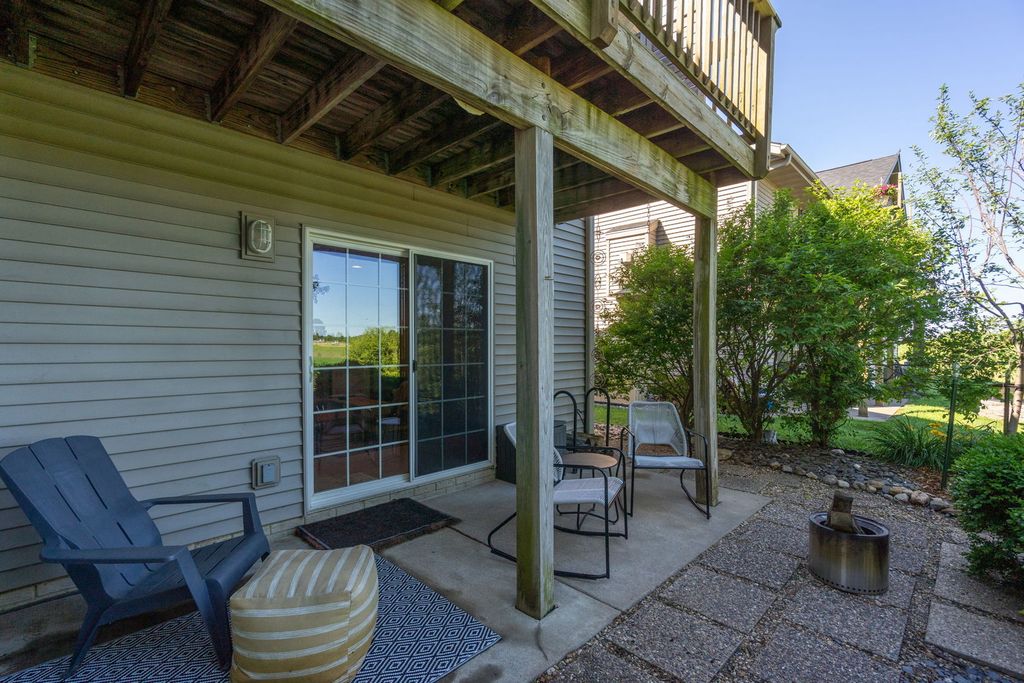 Image 32 of property listing at 1636 E Lomar Street, Eldridge, IA 52748