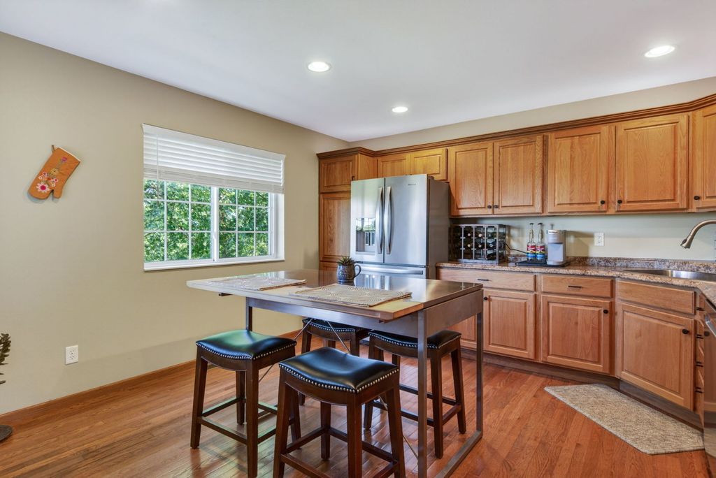Image 10 of property listing at 1636 E Lomar Street, Eldridge, IA 52748