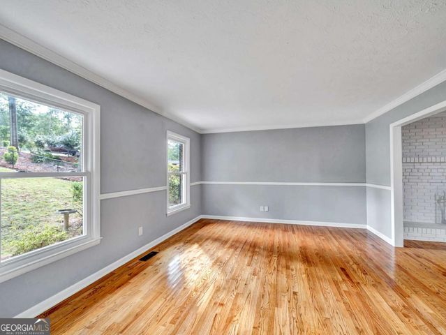 546 Woodland Drive, Gainesville, GA 30501