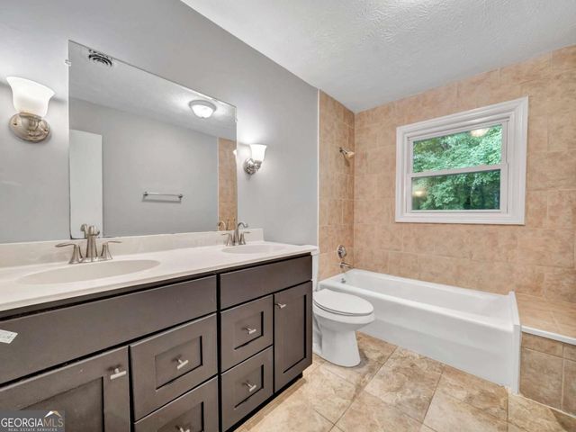 546 Woodland Drive, Gainesville, GA 30501