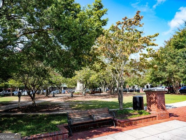 546 Woodland Drive, Gainesville, GA 30501