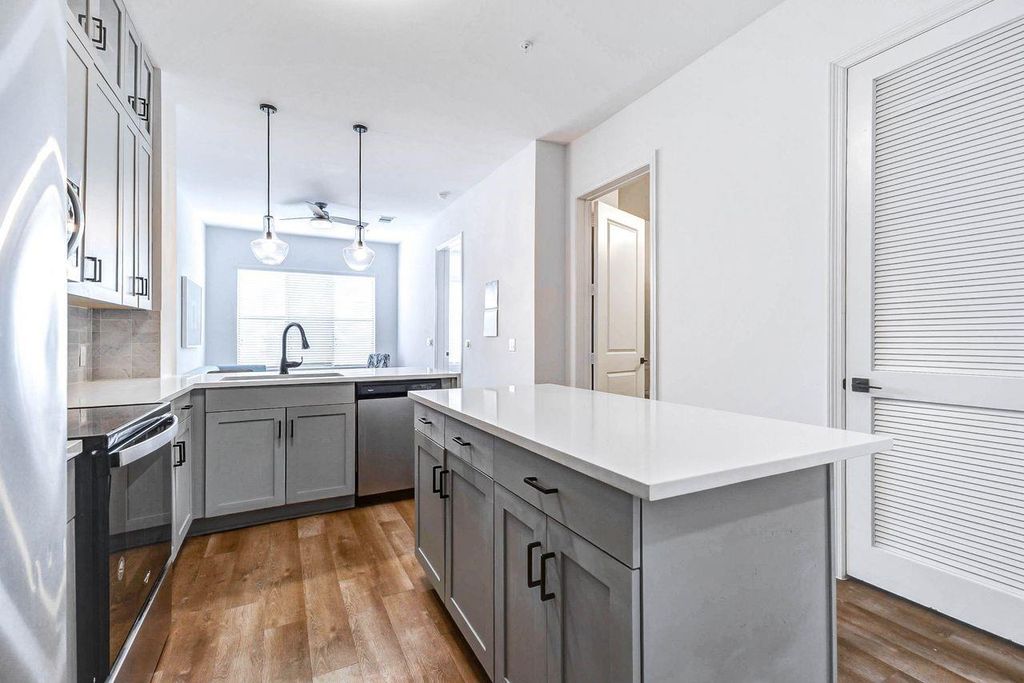 1508 Blodgett Street 405, Houston, TX 77004