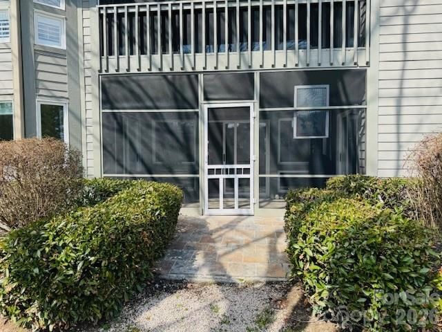 121 Burning Tree Lane 121, Flat Rock, NC 28731