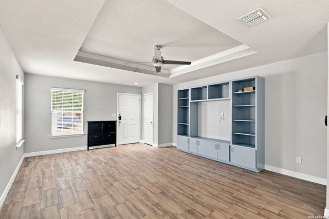 24211 Invitation Oak, San Antonio, TX 78261