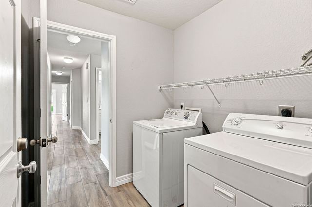 24211 Invitation Oak, San Antonio, TX 78261