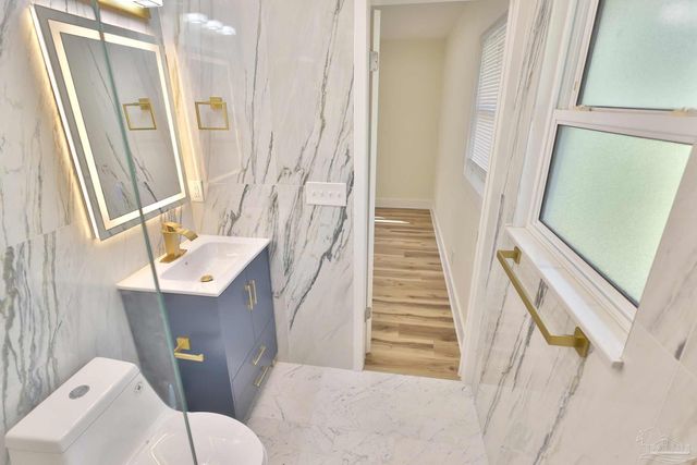 3795 Summer Dr, Pensacola, FL 32504