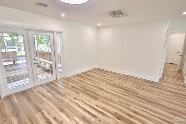 3795 Summer Dr, Pensacola, FL 32504