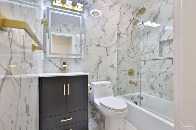 3795 Summer Dr, Pensacola, FL 32504