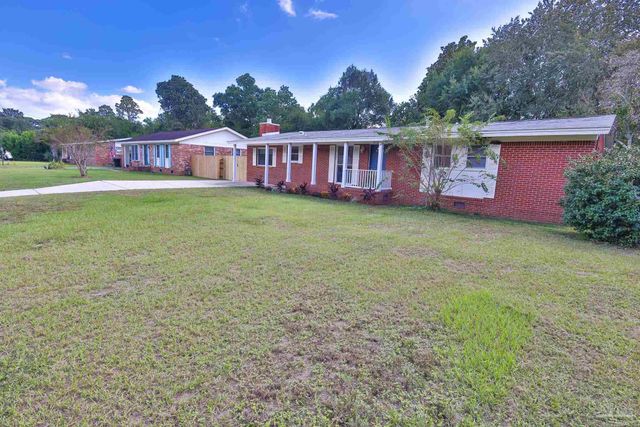3795 Summer Dr, Pensacola, FL 32504