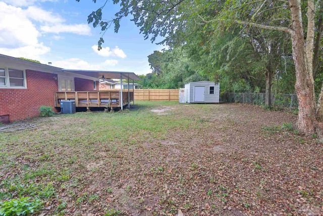 3795 Summer Dr, Pensacola, FL 32504