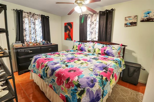 5921 NW 15th St, Sunrise, FL 33313