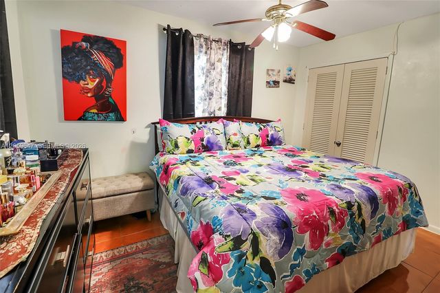 5921 NW 15th St, Sunrise, FL 33313