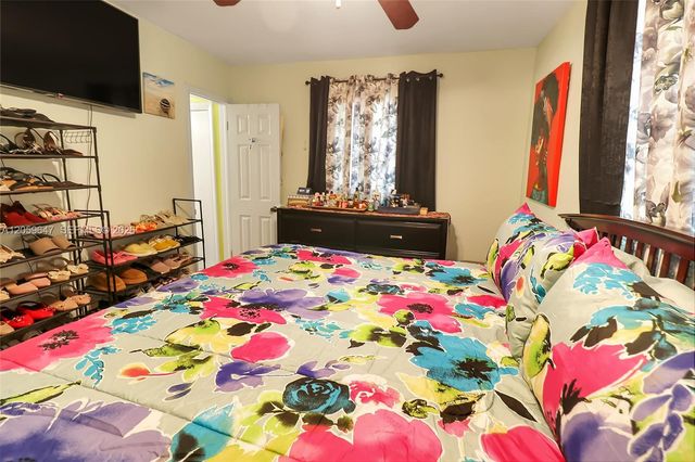 5921 NW 15th St, Sunrise, FL 33313