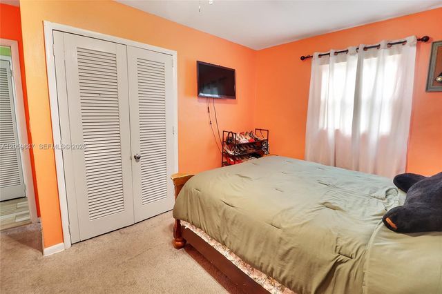 5921 NW 15th St, Sunrise, FL 33313