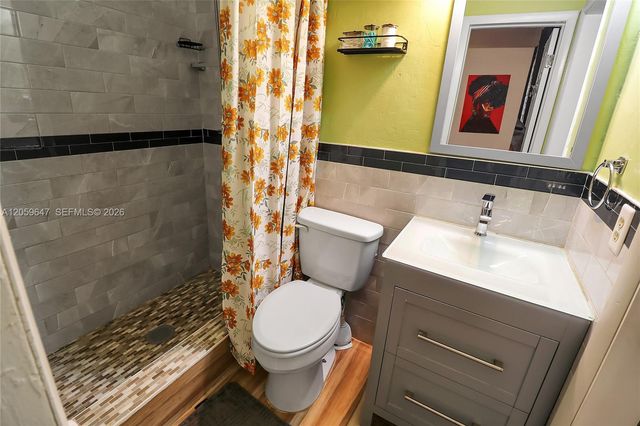 5921 NW 15th St, Sunrise, FL 33313