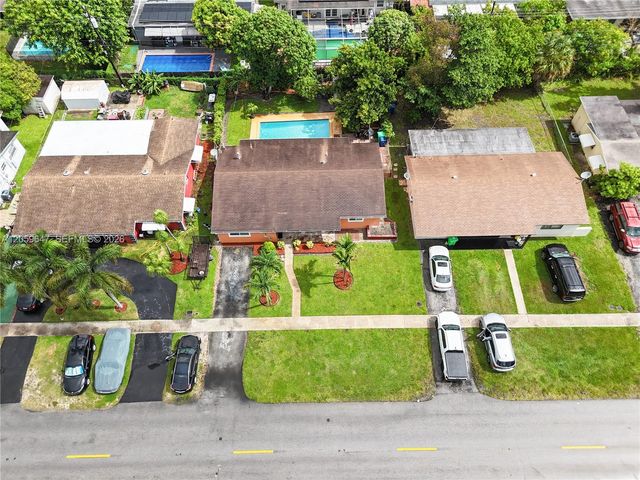 5921 NW 15th St, Sunrise, FL 33313