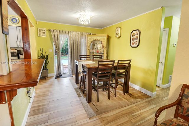 5921 NW 15th St, Sunrise, FL 33313