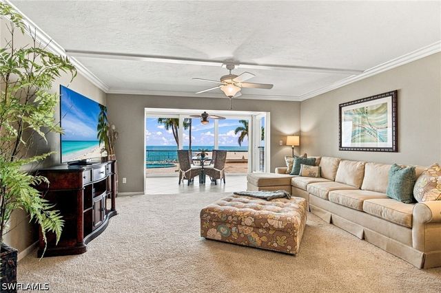 1717 Gulf Shore BLVD N 103, Naples, FL 34102