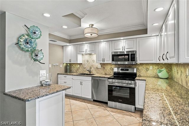 1717 Gulf Shore BLVD N 103, Naples, FL 34102