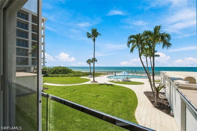 1717 Gulf Shore BLVD N 103, Naples, FL 34102