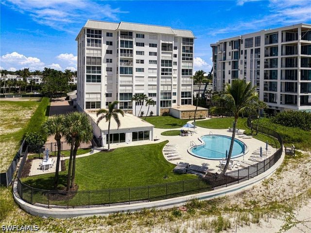 1717 Gulf Shore BLVD N 103, Naples, FL 34102