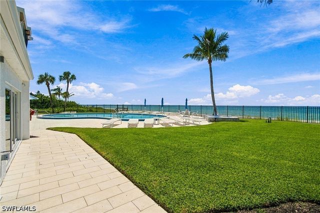 1717 Gulf Shore BLVD N 103, Naples, FL 34102