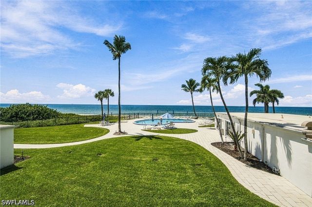 1717 Gulf Shore BLVD N 103, Naples, FL 34102