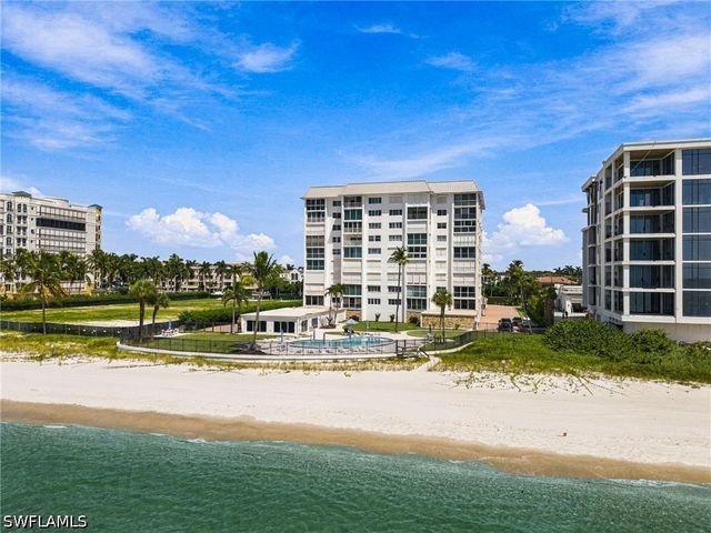 1717 Gulf Shore BLVD N 103, Naples, FL 34102