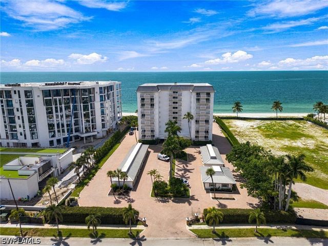 1717 Gulf Shore BLVD N 103, Naples, FL 34102