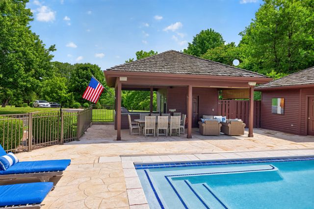 300 Chrisman Lane, Danville, KY 40422