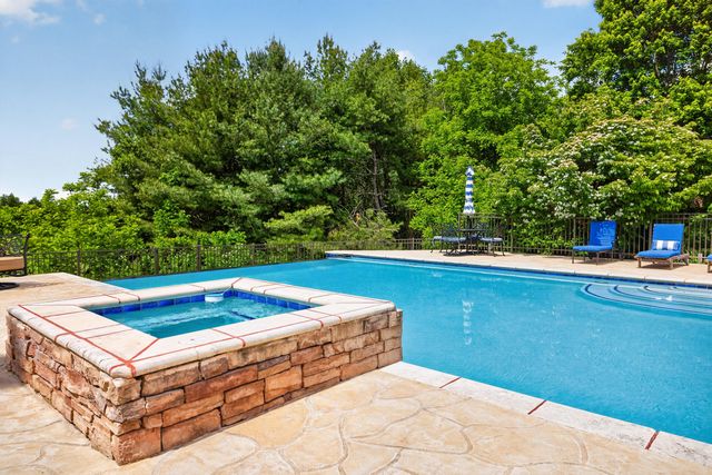 300 Chrisman Lane, Danville, KY 40422