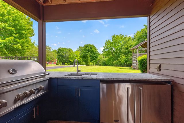 300 Chrisman Lane, Danville, KY 40422