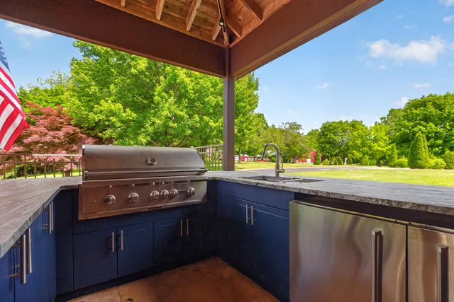 300 Chrisman Lane, Danville, KY 40422