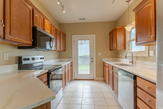 1503 Autumn Drive, Boonville, IN 47601