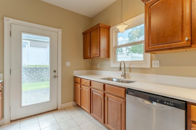 1503 Autumn Drive, Boonville, IN 47601