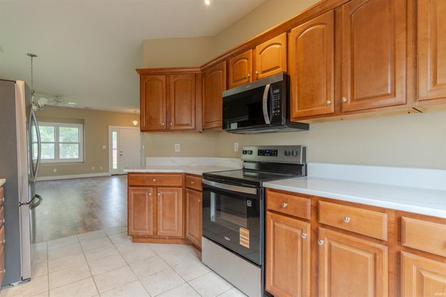 1503 Autumn Drive, Boonville, IN 47601