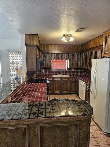 22647 Kelly Drive, Saratoga, TX 77585